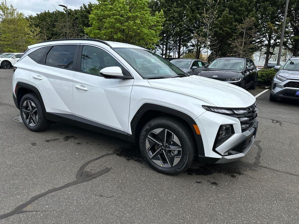 New 2026 White Hyundai SEL AWD image 8