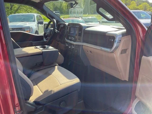 Used 2022 Red Ford XLT image 39