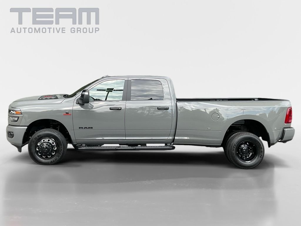New 2027 Ceramic Gray Clear-Coat Exterior Paint RAM Big Horn image 4