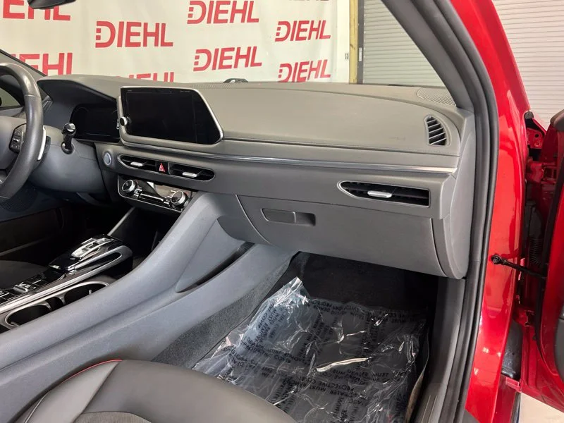 Used 2021 Red Hyundai SEL Plus image 13