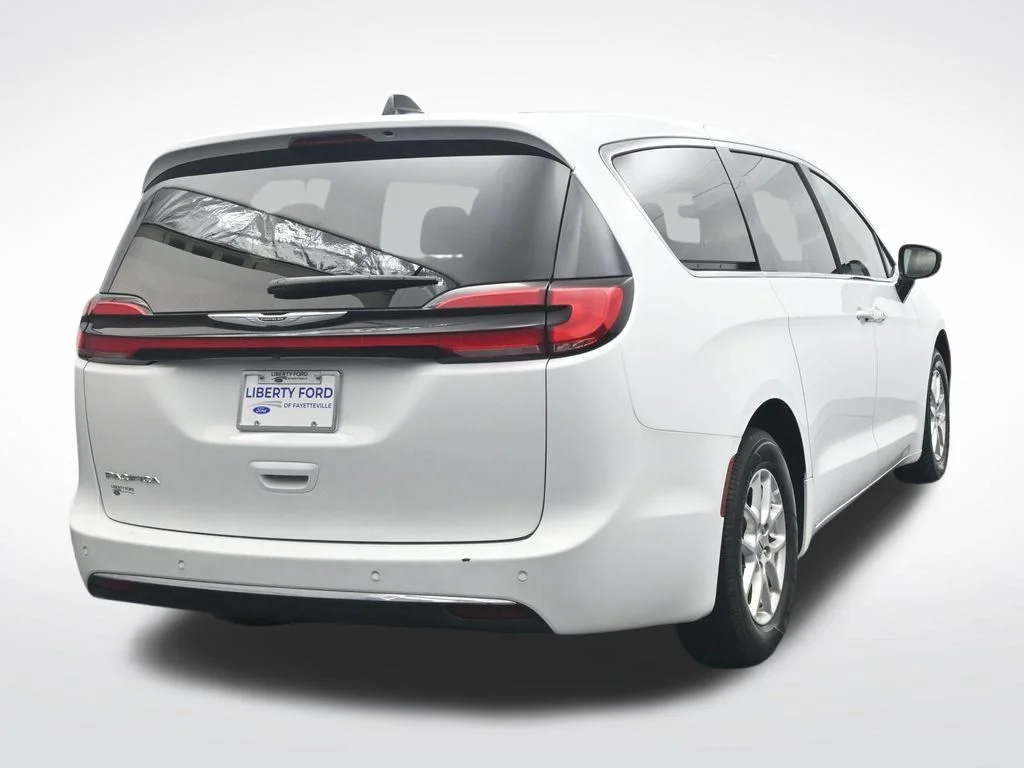 Certified Used 2024 Bright White Clearcoat Chrysler Touring L image 7