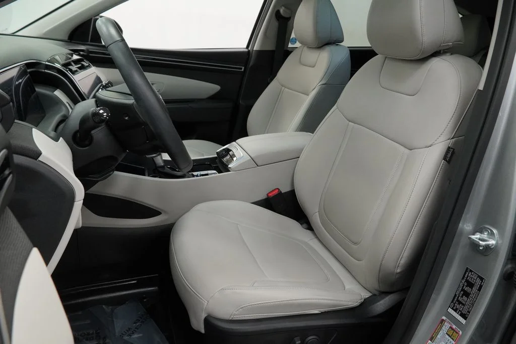 Used 2024 Silver Hyundai SEL image 16