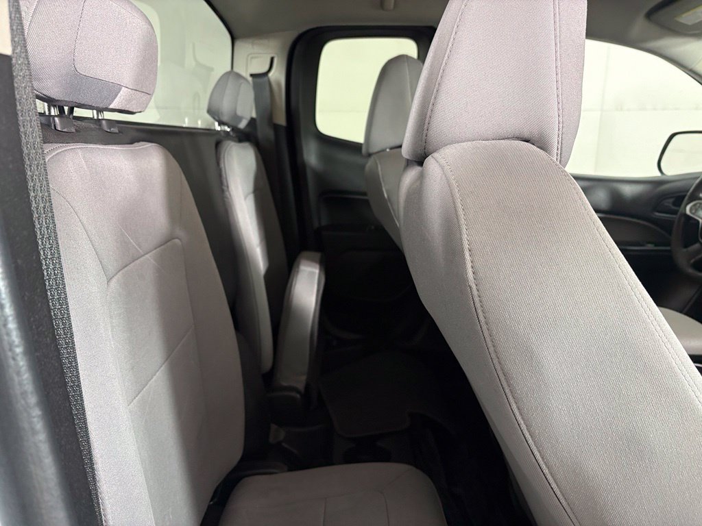 Used 2016 White Chevrolet Work Truck image 19