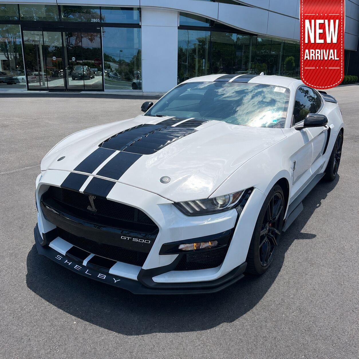 Used 2021 Oxford White Ford Shelby GT500 image 1