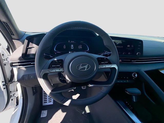 Used 2026 White Hyundai SEL Sport image 11