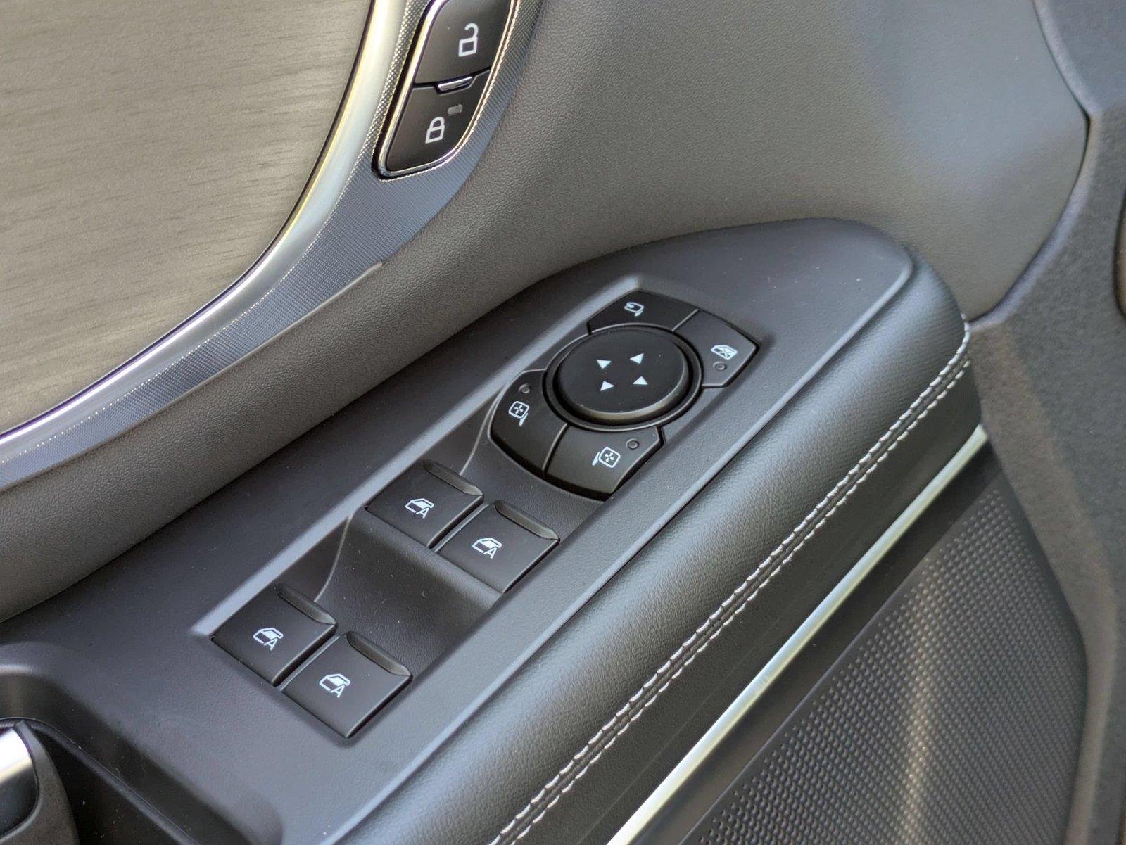 New 2027 Glacier Gray Metallic Tri-Coat Ford MAX Platinum image 13