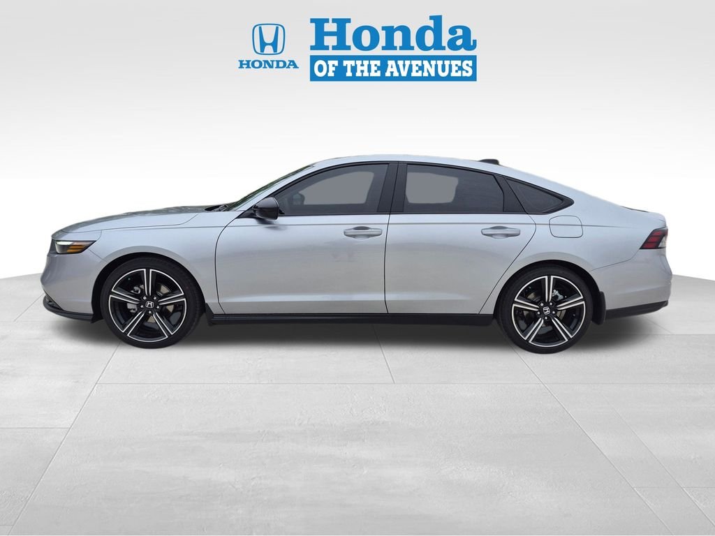 New 2026 Solar Silver Metallic Honda SE image 4