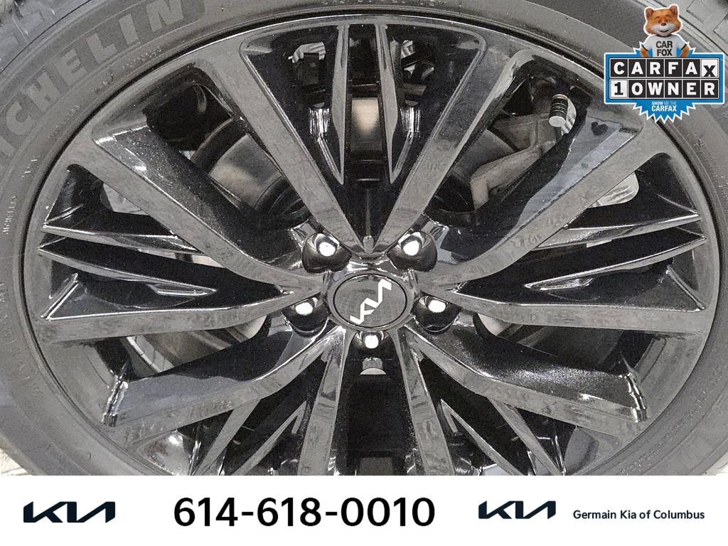Used 2022 Black Kia SX image 12