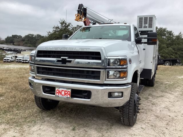 New 2024 Summit White Chevrolet Work Truck image 3