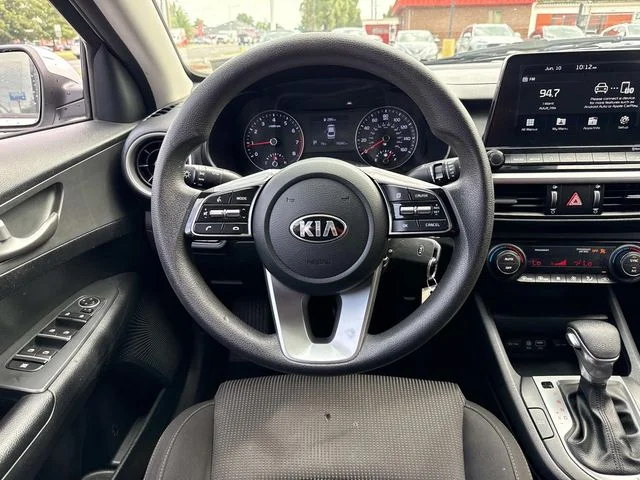 Used 2019 Silver Kia LXS image 15