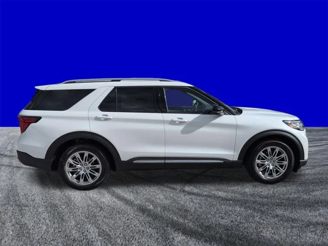 New 2026 Star White Metallic Tri-Coat Ford Platinum™ image 3