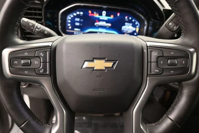 Used 2023 White Chevrolet LT image 18