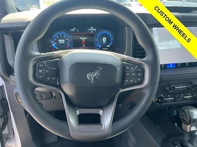 2025 Ford Bronco 4-Door Base - Photo 16
