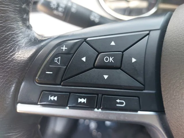 Used 2017 Black Nissan SL image 17