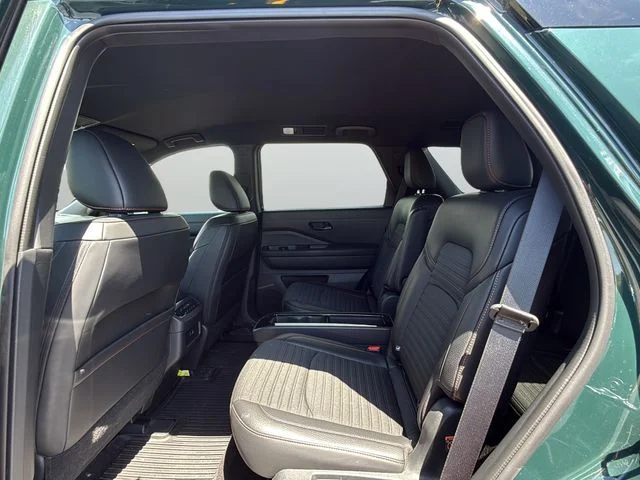 Used 2024 Black Nissan Rock Creek image 15