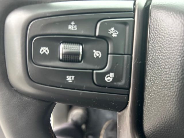 Used 2025 White GMC AT4 image 34