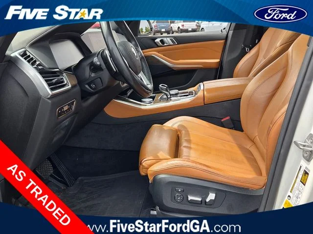 Used 2019 White BMW xDrive40i image 11