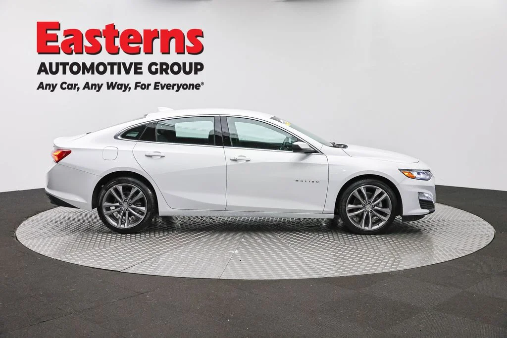 Used 2024 White Chevrolet LT image 4