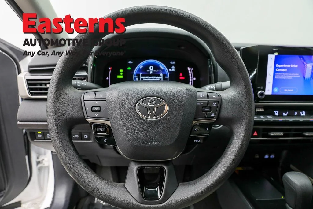 Used 2025 White Toyota LE image 10