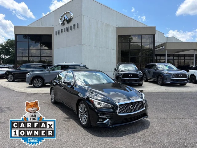 2023 INFINITI Q50 LUXE