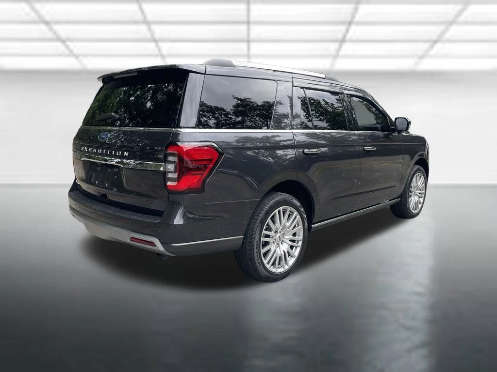 Certified Used 2024 Gray Ford Limited image 4