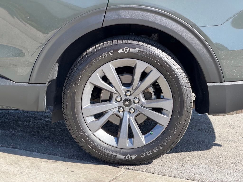 Used 2022 Forged Green Metallic Ford XLT image 3