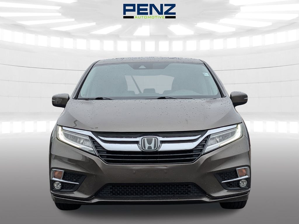 Used 2020 Honda Odyssey Touring with VIN 5FNRL6H8XLB002209 for sale in Rochester, Minnesota