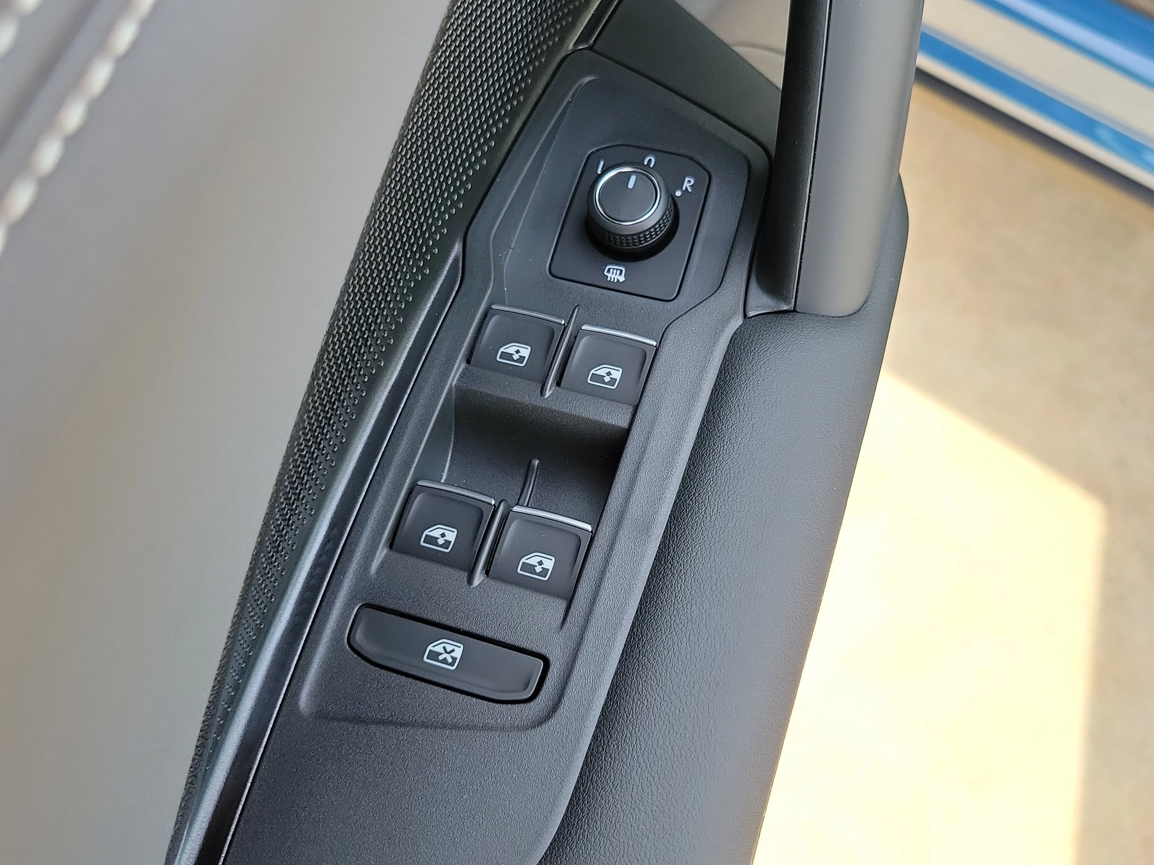 New 2026 Blue Volkswagen SE image 18