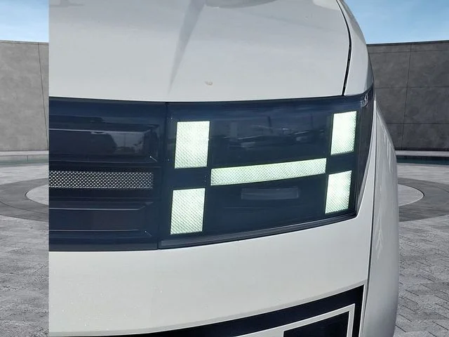 New 2027 White Hyundai Limited image 7