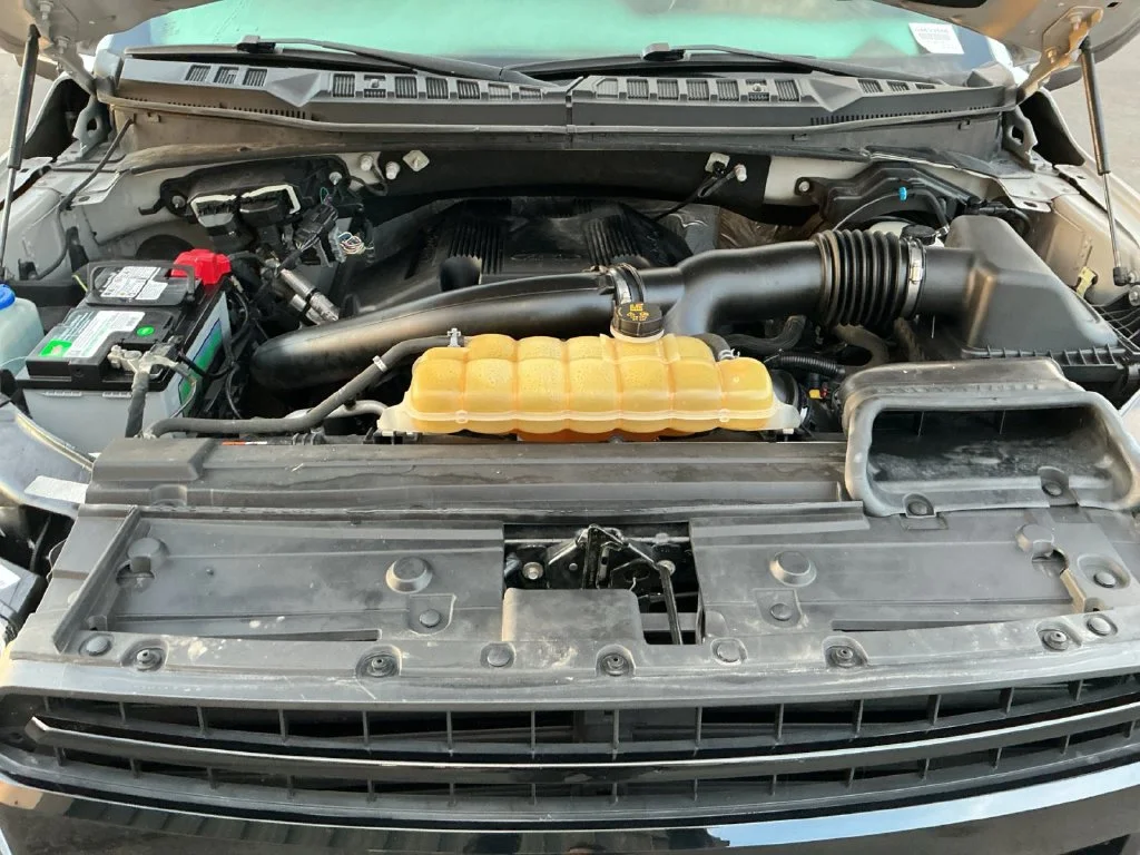 Used 2019 Silver Ford Lariat image 23