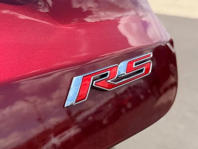 Used 2025 Red Chevrolet 1RS image 28