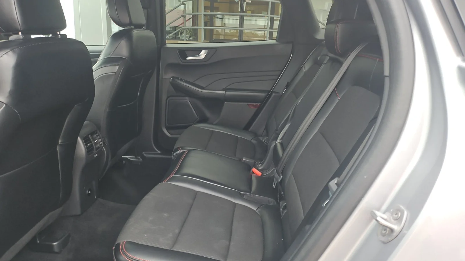 Used 2024 Iconic Silver Metallic Ford ST-Line AWD image 13