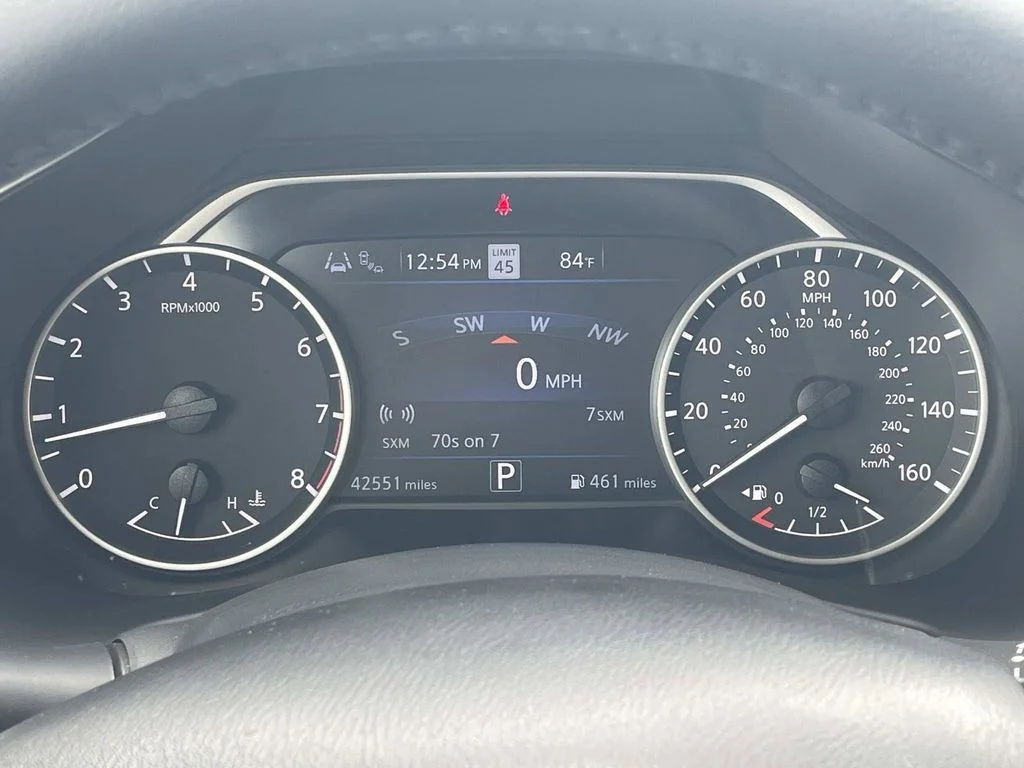 Used 2019 Blue Nissan Platinum image 26