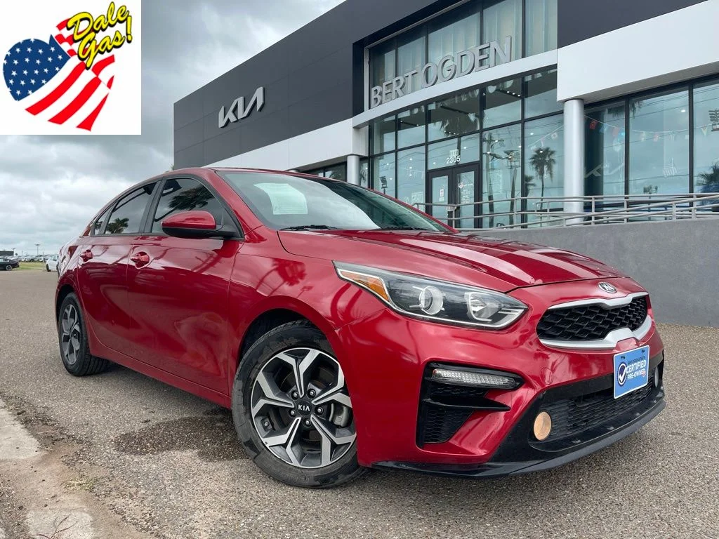 Used 2020 Red Kia LXS image 1