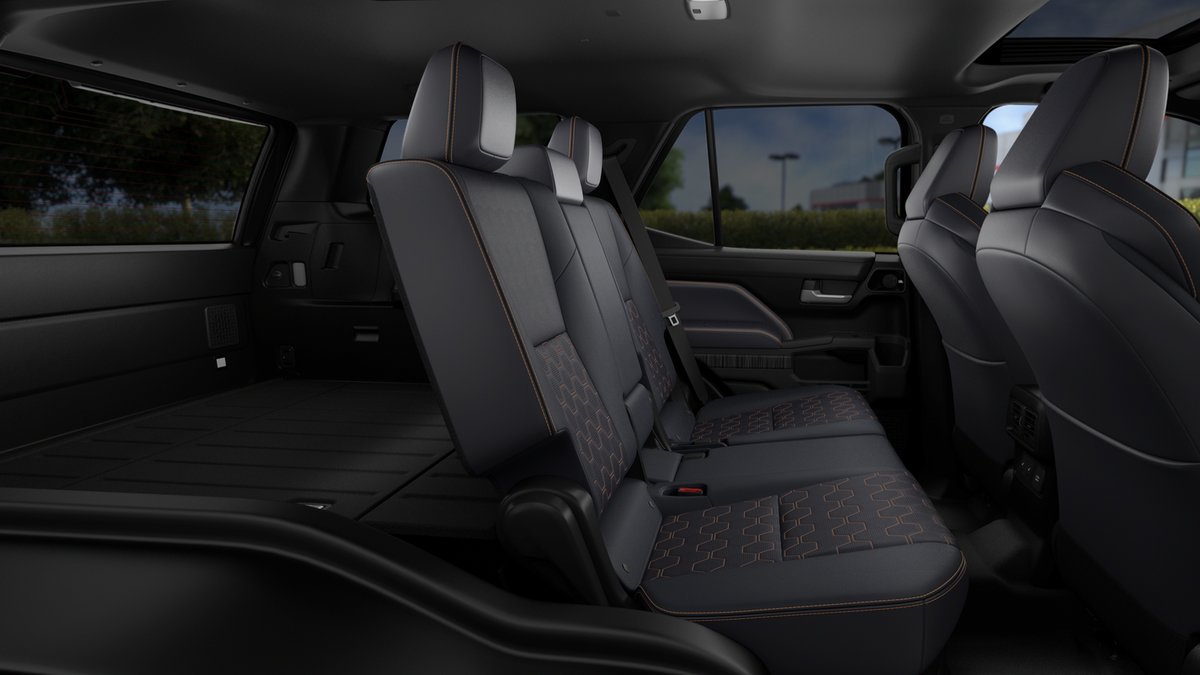 New 2026 Cutting Edge Toyota Hybrid Platinum image 43
