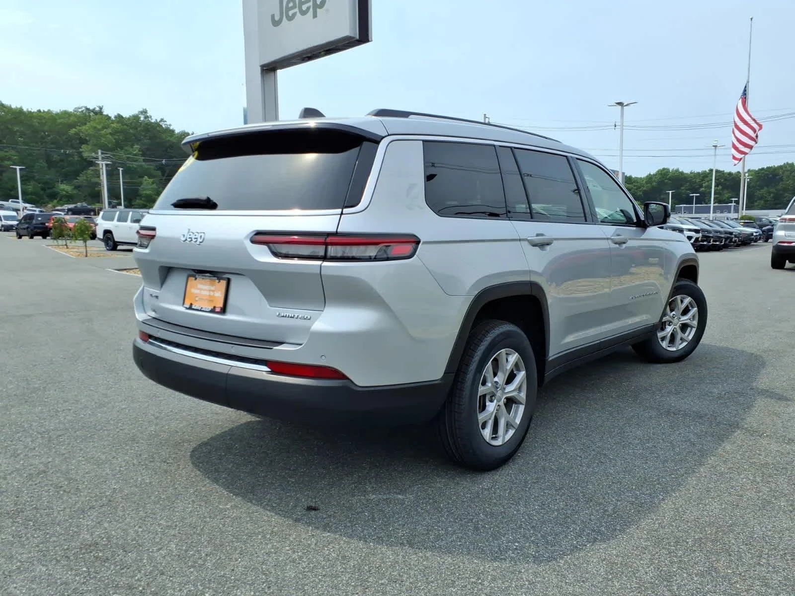 Certified Used 2023 Silver Zynith Jeep Limited image 7