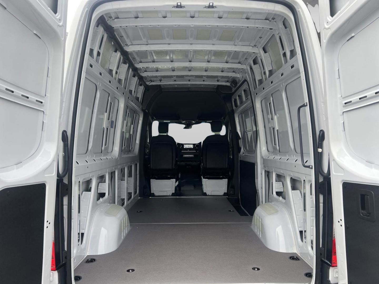 2025 Mercedes-Benz Sprinter Cargo Van Base - Photo 10