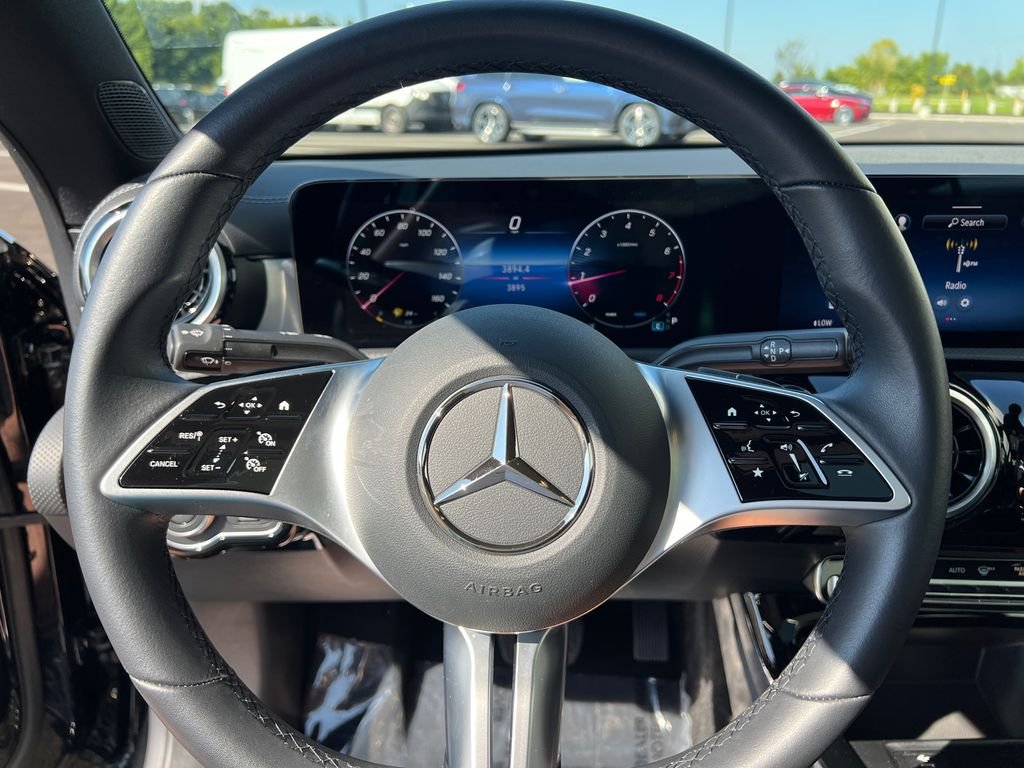 Certified Used 2025 Black Mercedes-Benz CLA 250 image 18