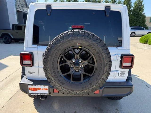 New 2027 White Jeep Willys image 4