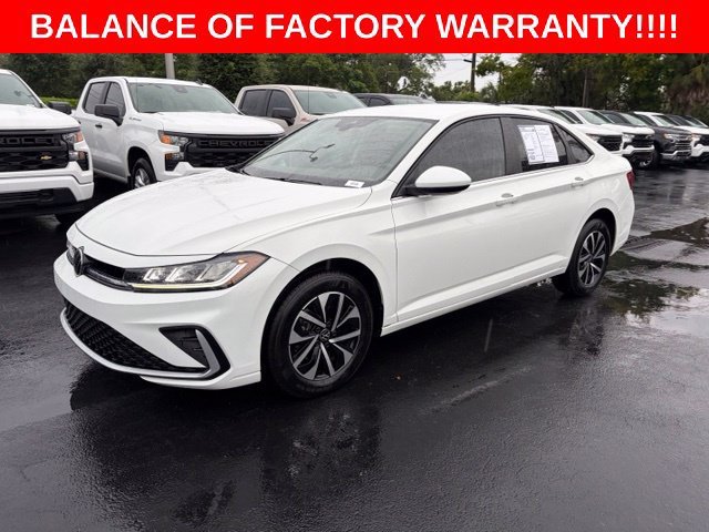 Used 2025 White Volkswagen 1.5T S image 3