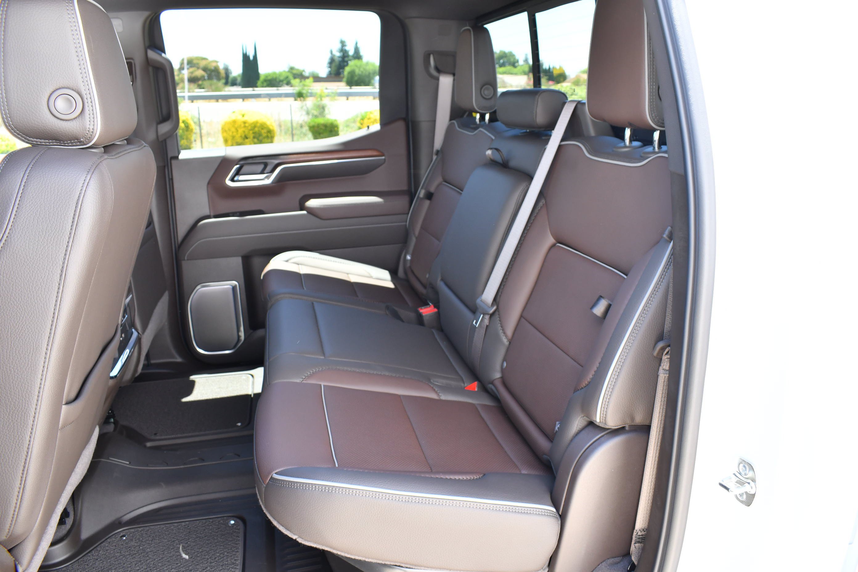 New 2026 Glacier White Tricoat GMC Denali image 27