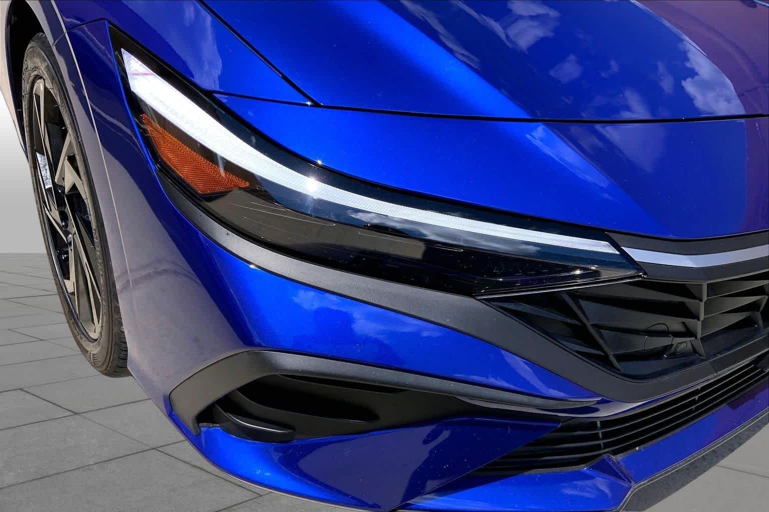 Used 2026 Intense Blue Hyundai SEL Sport image 26