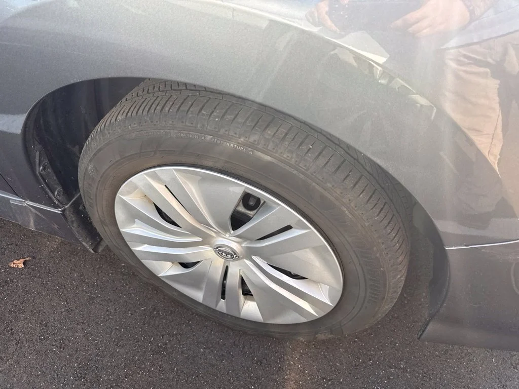 Used 2023 Gray Nissan S image 12