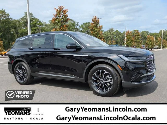 2025 Lincoln Nautilus Premiere AWD's photo