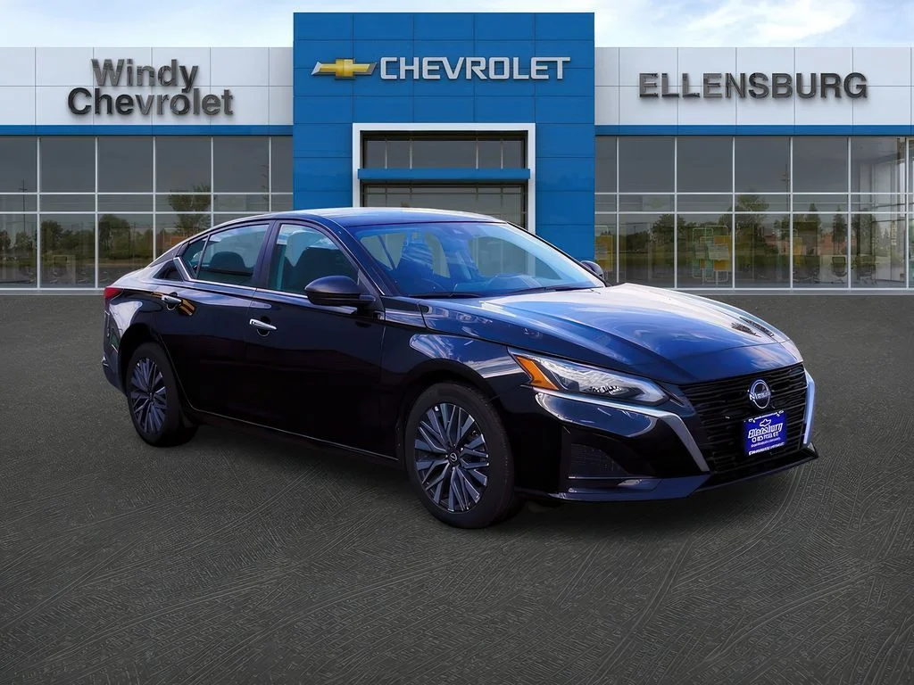 2025 Nissan Altima 2.5 SV's photo