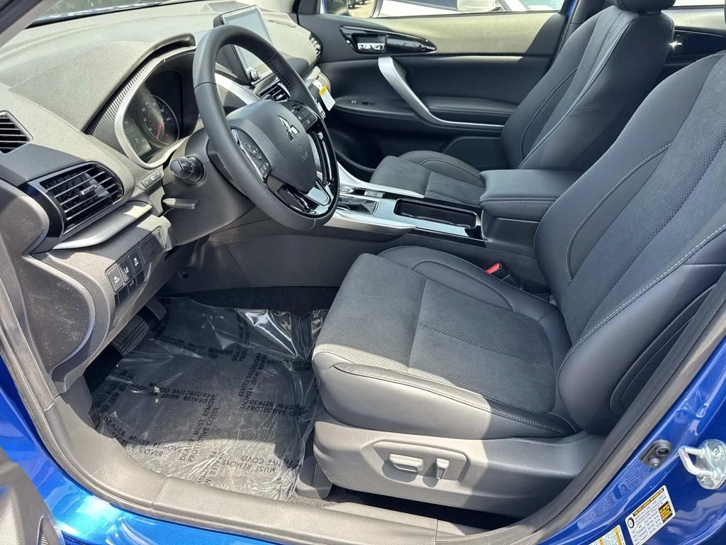 New 2026 Blue Mitsubishi SE 1.5T S-AWC image 23