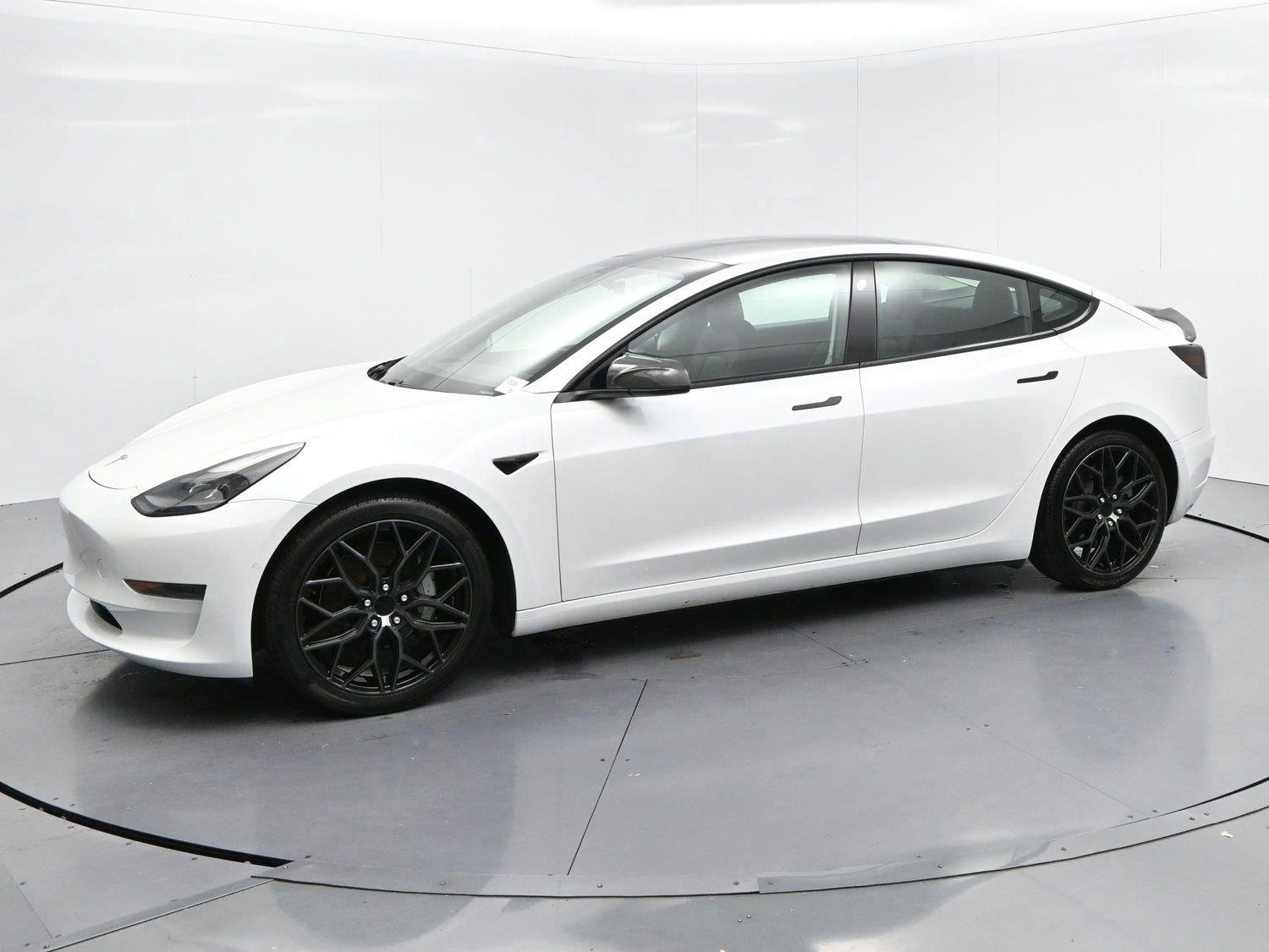 Used 2021 Pearl White Multi-coat Tesla Standard Range Plus image 4