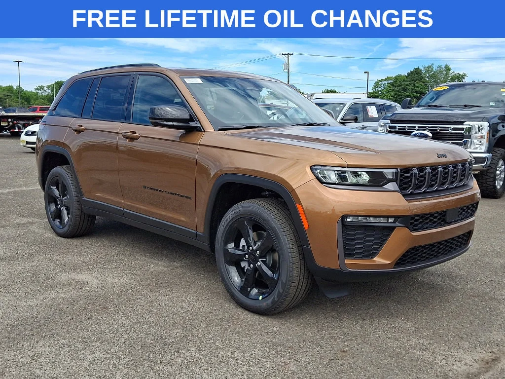 New 2026 Copper Shino Metallic Clear-Coat Exterior Paint Jeep Limited image 1