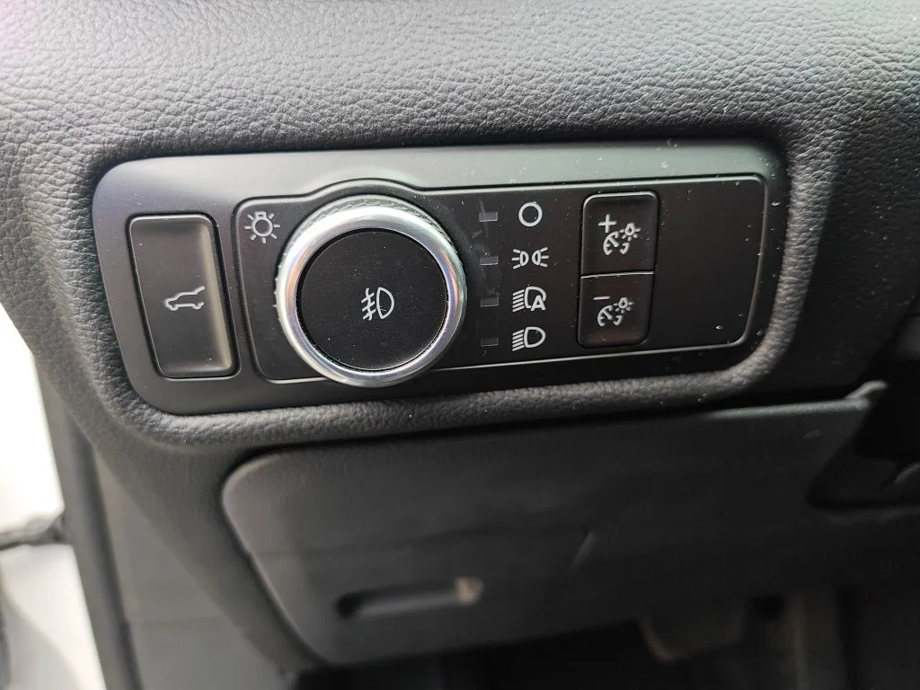 Used 2023 White Ford XLT image 15