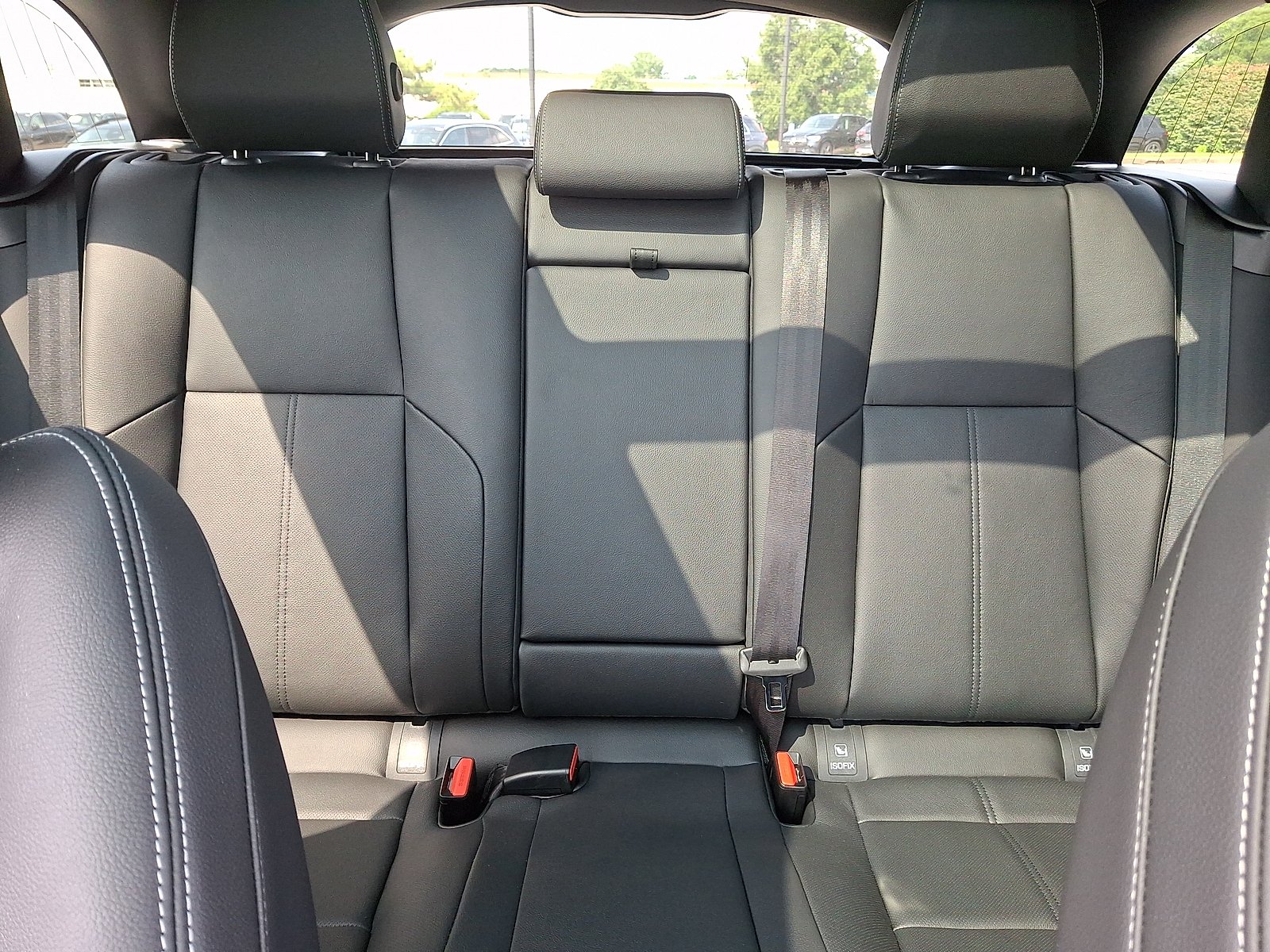 New 2026 Santorini Black Metallic - 1AG Land Rover Belgravia Edition image 6